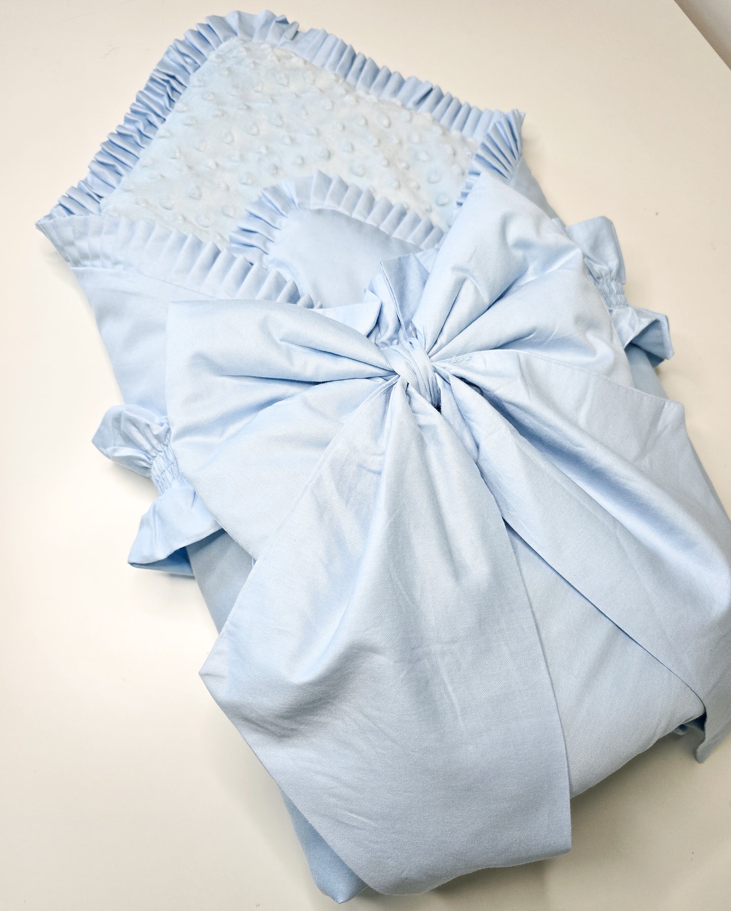 Baby Swaddle/Blanket with removable bow. (4 colours available)