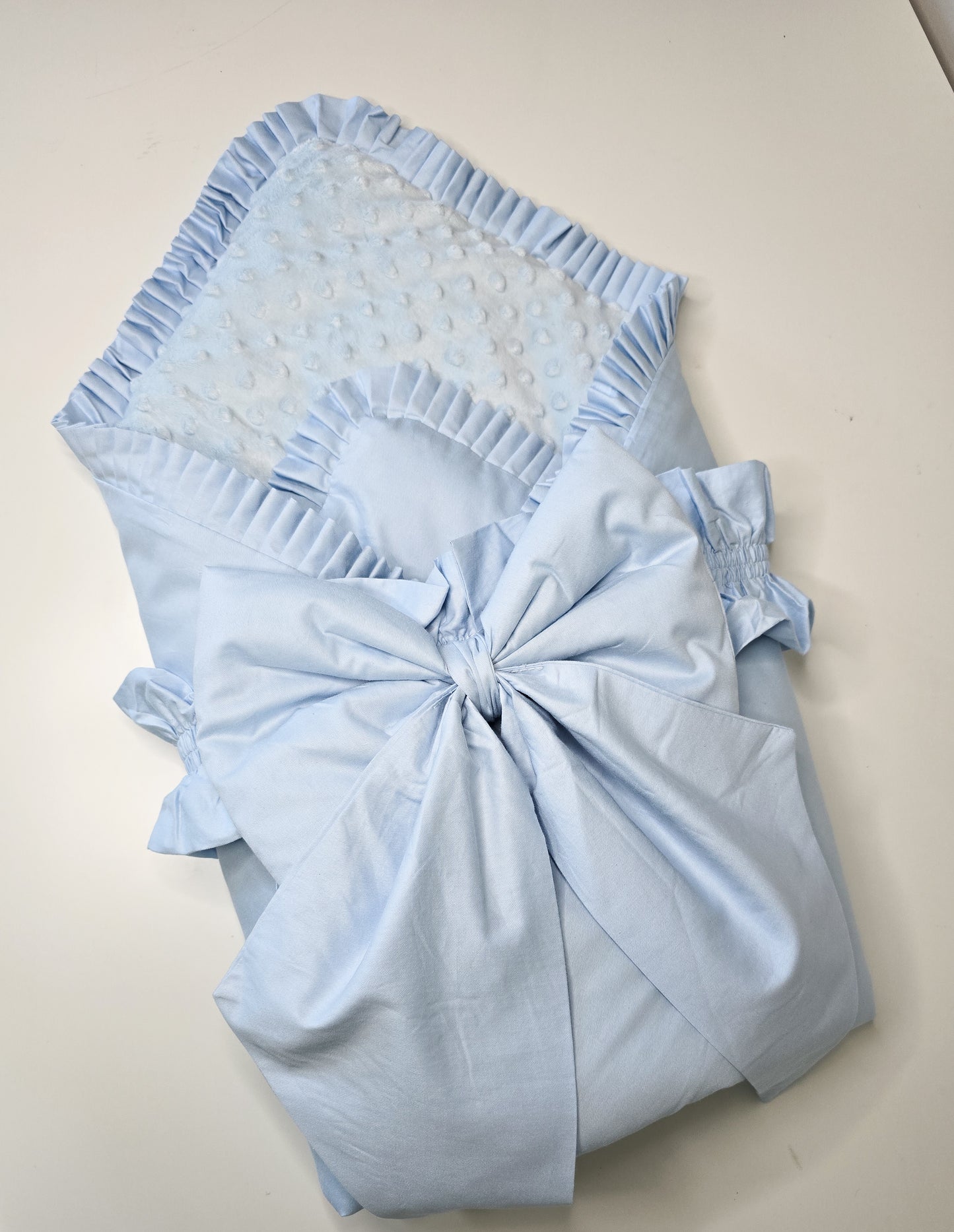 Baby Swaddle/Blanket with removable bow. (4 colours available)