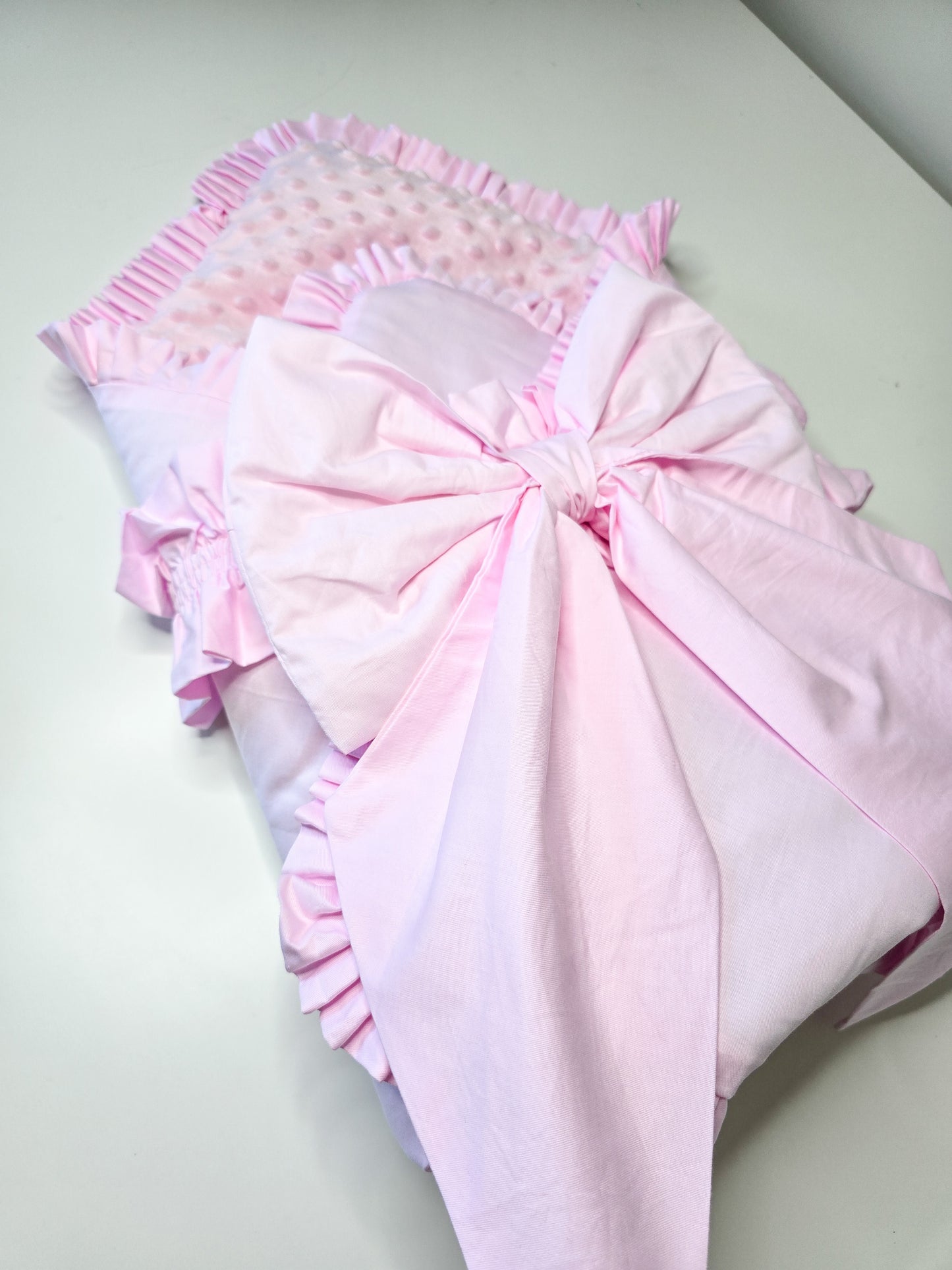 Baby Swaddle/Blanket with removable bow. (4 colours available)