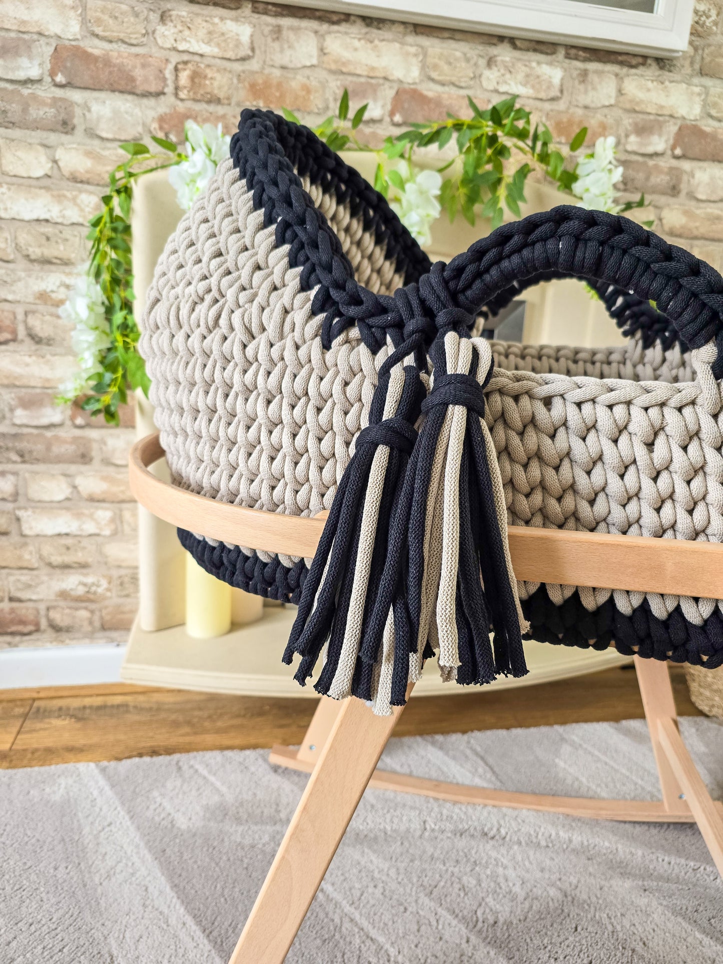 Two Tone Hooded Moses Basket