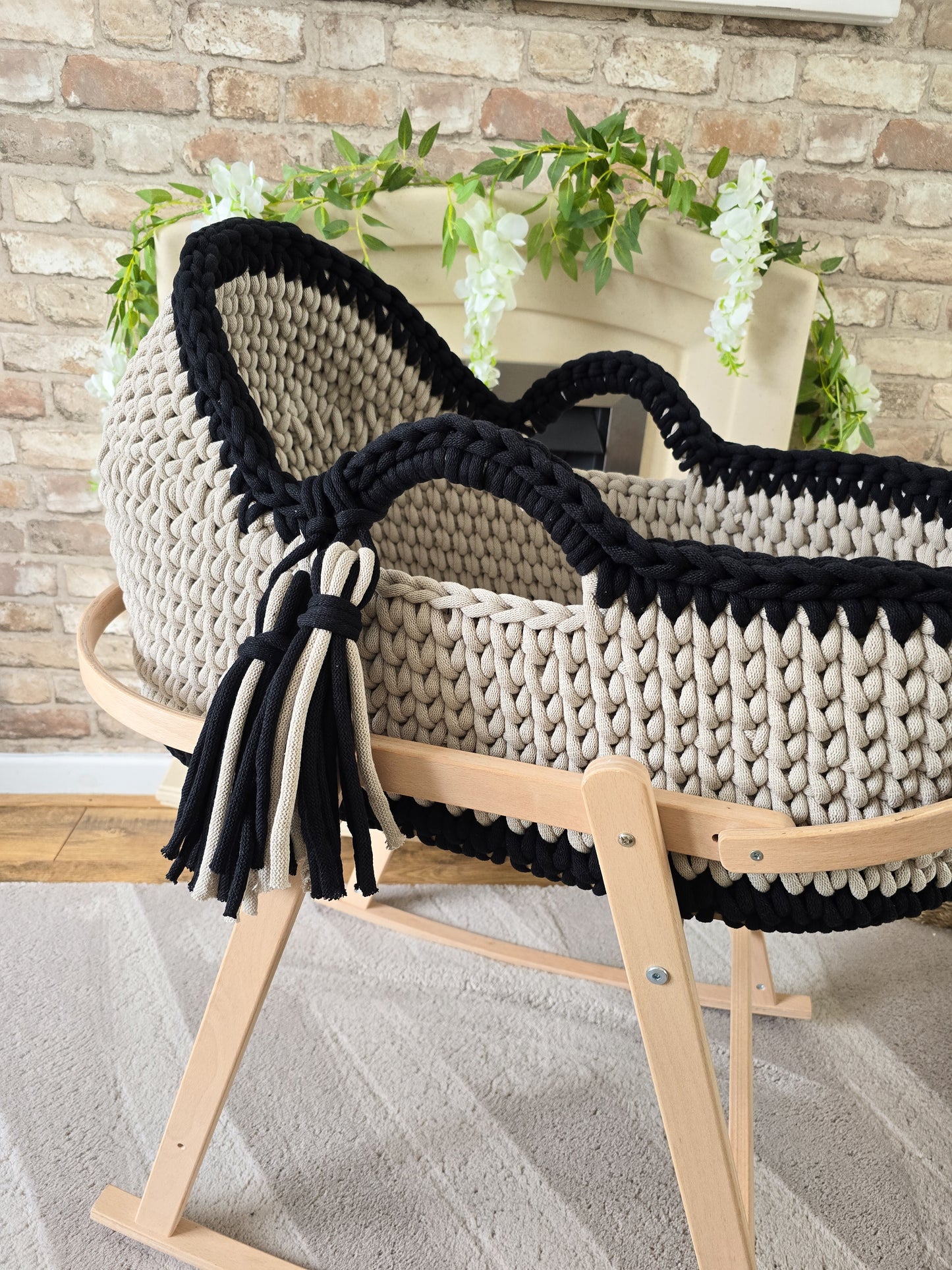 Two Tone Hooded Moses Basket