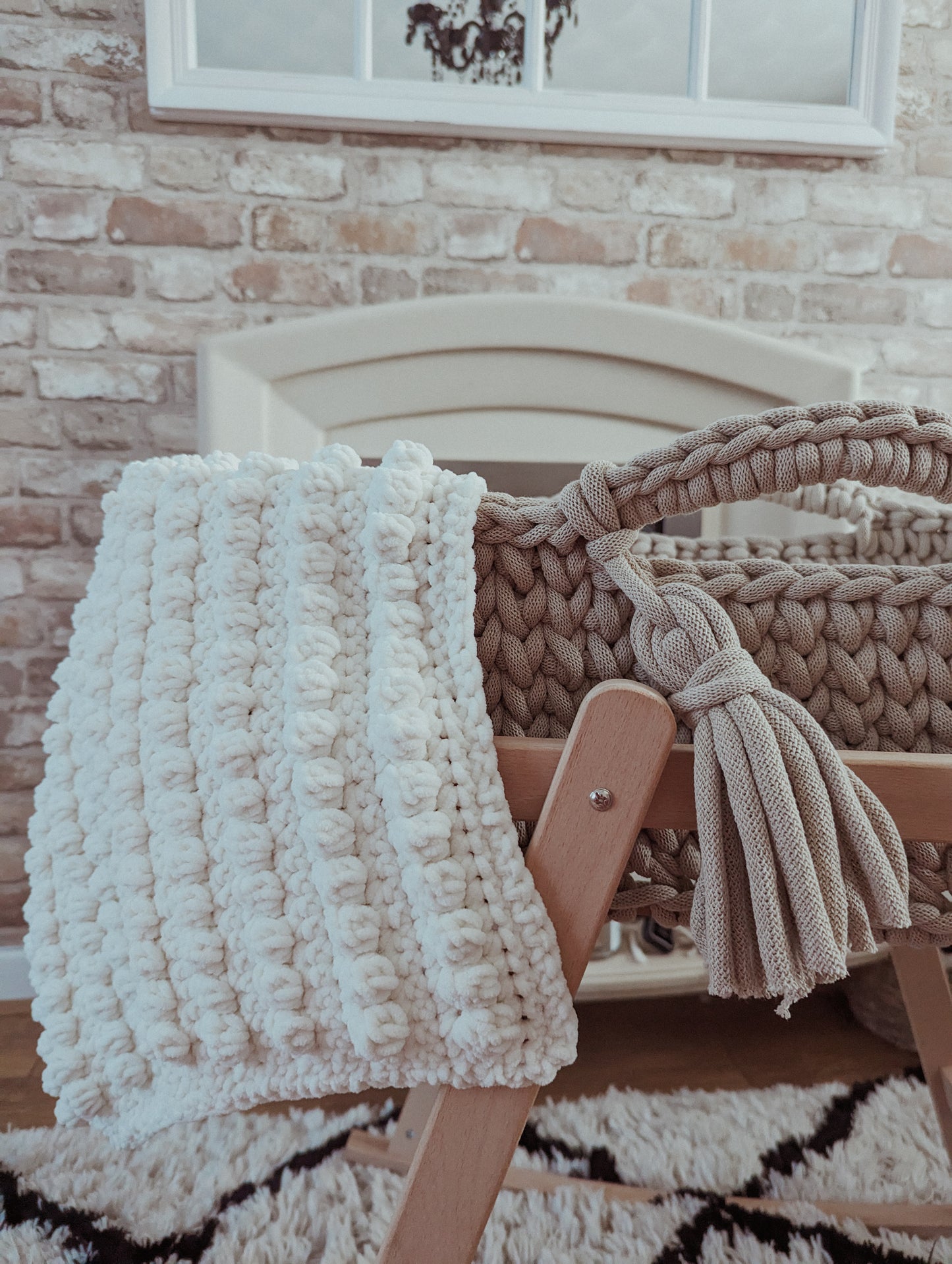 Pom Pom Blanket (off white)