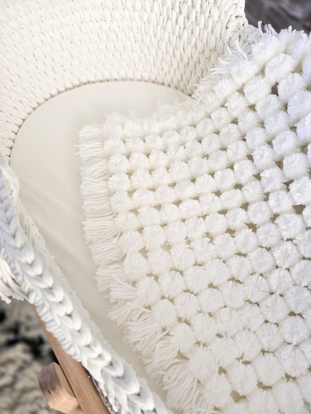 White XL Pom Pom Blanket